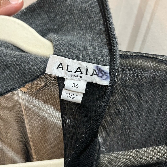 ALAÏA
Mesh and wool draped minidress size 36 - Picture 12 of 16